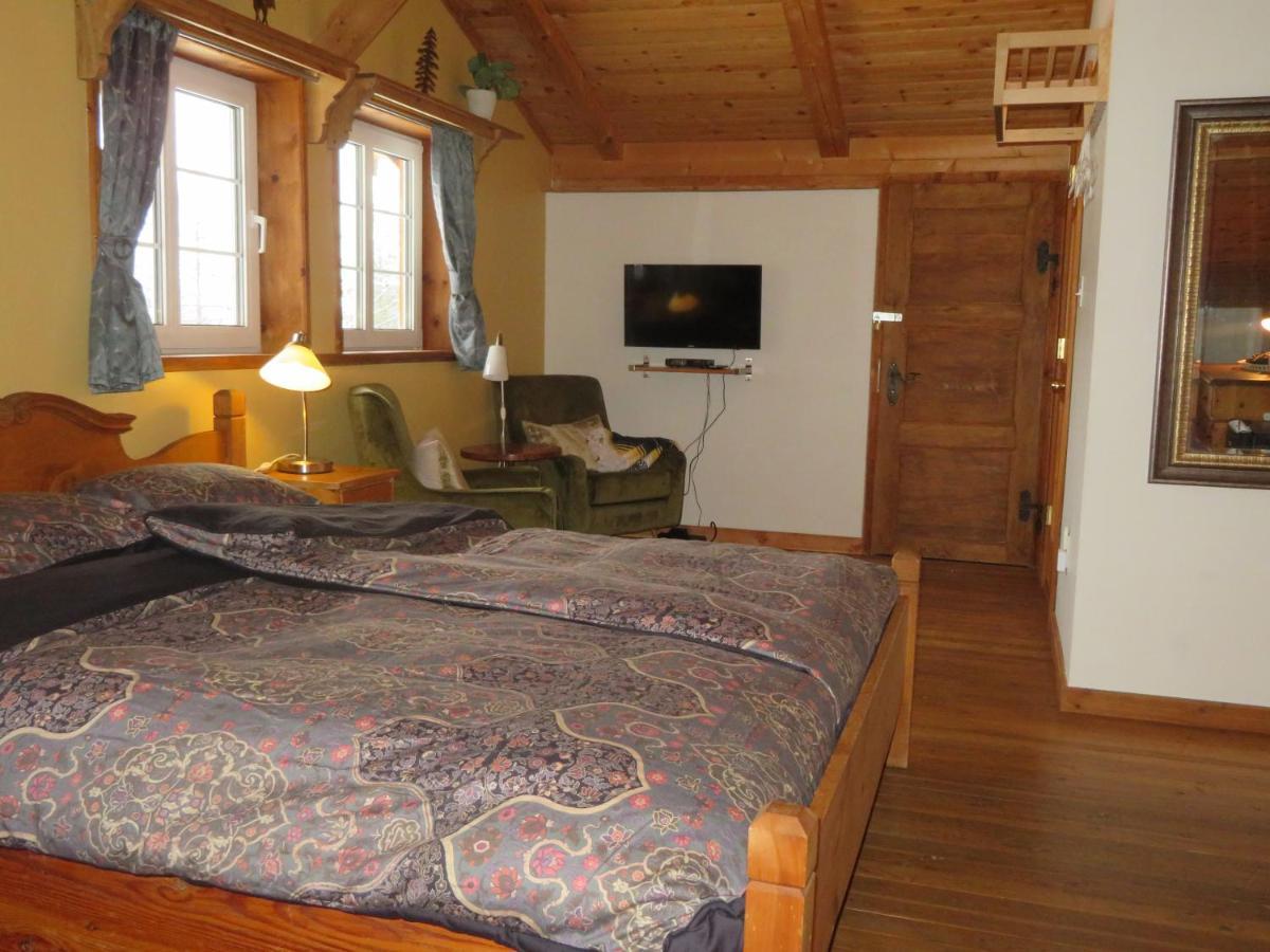 Alpenglow Bed And Breakfast Kimberley Exterior photo